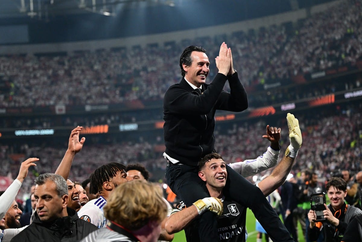 Aston Villa's Spanish manager Unai Emery celebrates with his players after winning the UEFA Europa League final football match between SC Freiburg and Aston Villa at Besiktas Park in Istanbul on May 20, 2026.