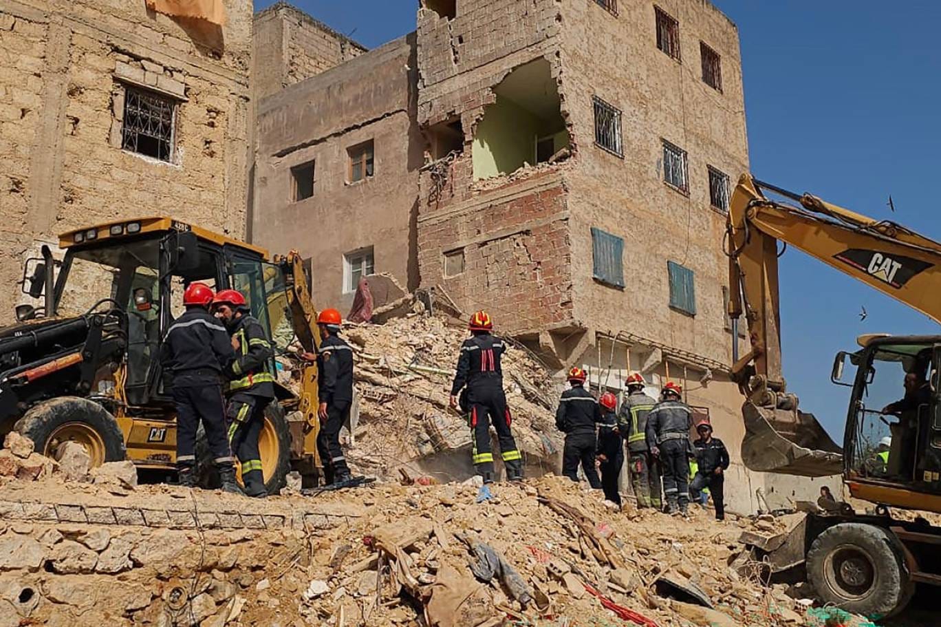 Six-storey building collapsed in Morocco's Fez, leaving eight killed and six injured. Search continues for survivors through the rubble.