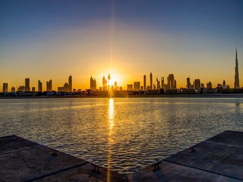 Temperatures are forecast to range between 42°C and 47°C in internal areas, while coastal and island regions are expected to record highs between 36°C and 43°C.