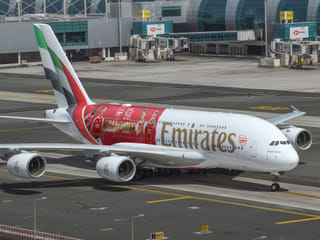 The new Emirates A380 livery celebrates Arsenal’s Premier League title win and marks 20 years of partnership between the Dubai airline and the North London football club.
