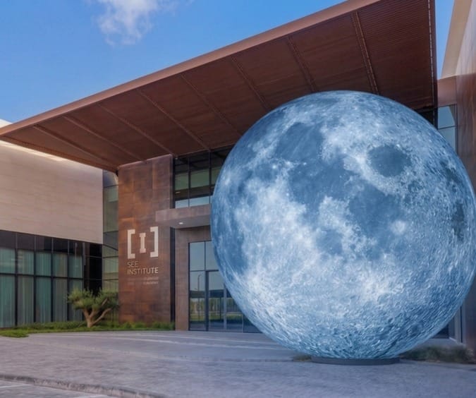 The evening will feature telescope observations, astronomy talks, astrophotography opportunities, and a giant inflatable Blue Moon installation welcoming visitors beneath the night sky, said DAG. 