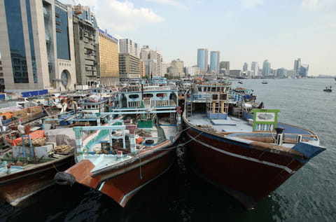 Iran’s foreign trade with the GCC countries is negligible, compared to the volume of its trade with countries outside the Arab Gulf.