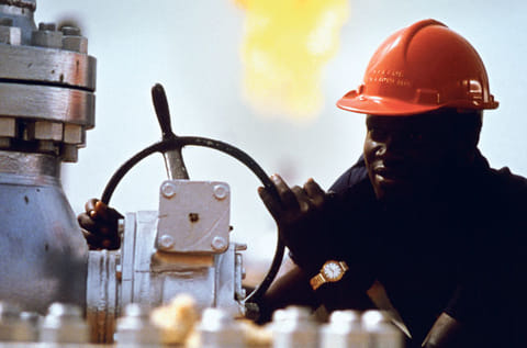 Oil prices edged higher over the week: Brent crude climbed by 7.84%, while WTI jumped by 10.48%.
