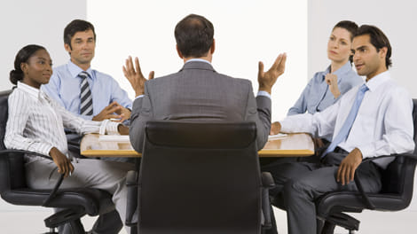 Create super teams with crossover functions to take business performance to a new level. 