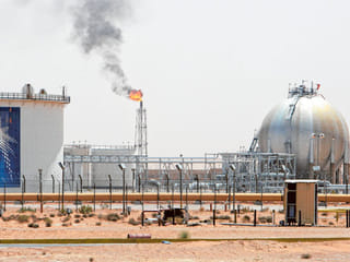 Saudi suspends operations at key energy sites after Iranian attacks