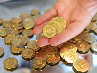 Litecoin seen as low-price challenger to Bitcoin