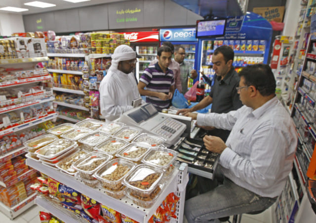 Under the new rules, kiosks and grocery stores are prohibited from selling regular and electronic cigarettes, shisha, dates, fruits, vegetables, and meat. Illustrative image.