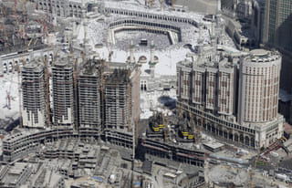 Mecca airport, metro plans move forward, says Saudi official