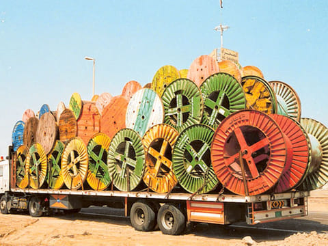 Abu Dhabi bans trucks, buses in rush hour