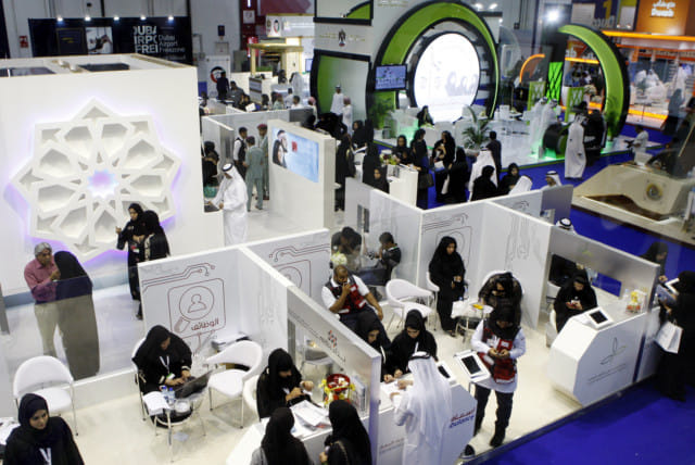 1.1543862-2703837079