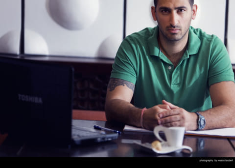 Dubai writer soldiers into tough terrain