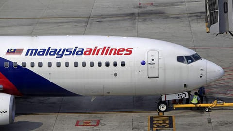 Malaysia Airlines takes next step on turnaround with Emirates deal