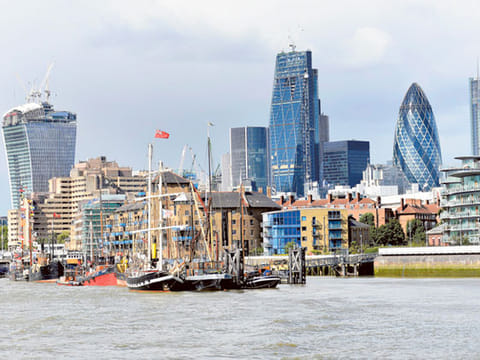 On a virtual tour of London’s office realty