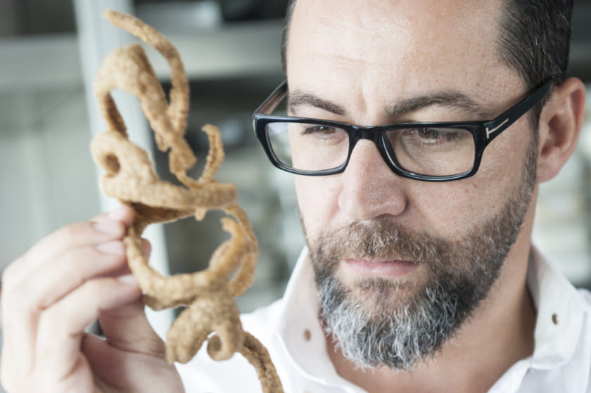 1.1629872-4048509400