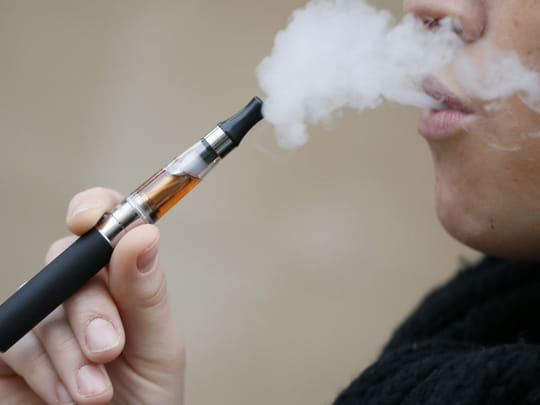 Oman bans e-cigarettes