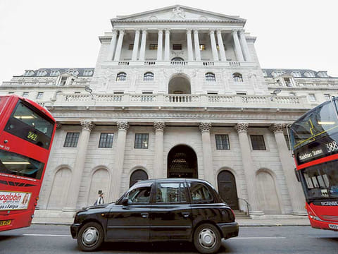 Pound traders see no 2016 BOE rate increase amid low oil prices