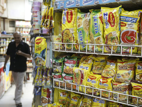 There are several reports of Indians stockpiling essential goods for their three-week lockdown. Online retailers, however, are facing supply and delivery disruptions after the tough stay-at-home orders were issued.