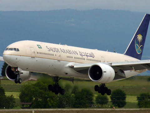 Air hostess berated for not wearing hijab in Saudi Arabia
