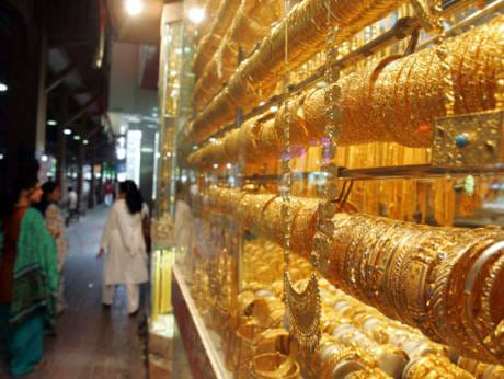 Enticing displays, but UAE gold holders are turning net sellers. They are making substantial gains from doing so.