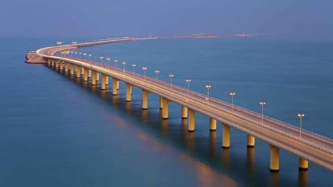 Saudi Arabia, Bahrain explore new causeway project