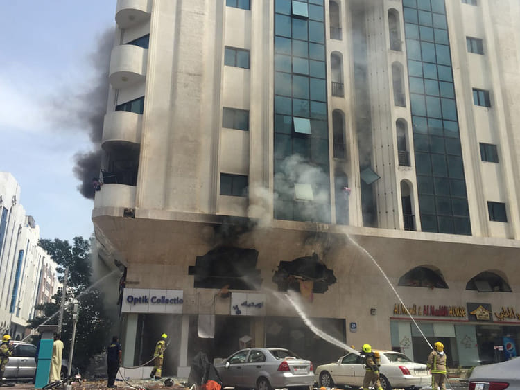 1.1690103-546424439