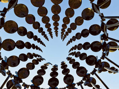 Famous American artist brings kinetic sculptures to Dubai