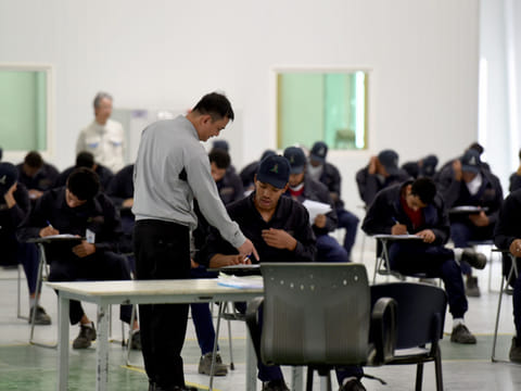 Saudi student numbers in the US rose dramatically with start of the King Abdullah Scholarship Programme in 2005, with a peak of over 100,000, making Saudi Arabia a leading source of international students.