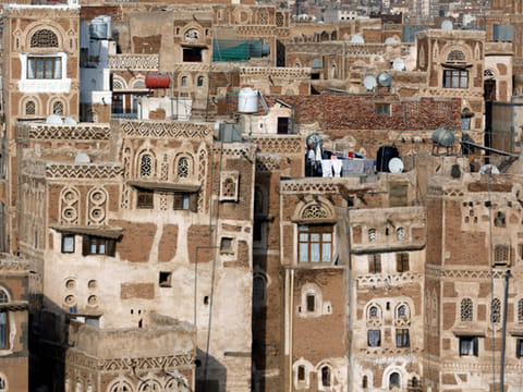 Yemen announces end of chronic cash crunch