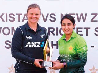 Pakistan captain ruled out of T20 World Cup with broken thumb