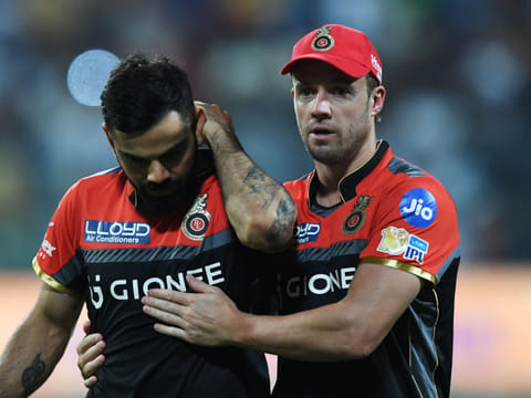 The awesome twosome of captain Virat Kohli (left) and AB de Villiers have failed to end the trophy-drought of Royal Challengers Bangalore so far.