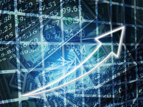 An all-or-nothing approach never helped investors at point in time, and it's unlikely such a strategy will work in 2021 as well.