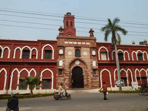 Founded in 1875, the premier Aligarh Muslim University (AMU) is located in the north Indian city of Aligarh. It has around 30,000 students, mostly Muslims.