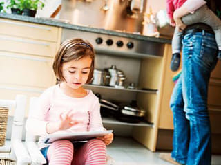 Do UAE parents depend too much on screens to nanny children?