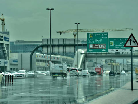 Residents were advised to remain cautious, particularly motorists, as wet conditions and variable winds presented challenging conditions on roads.