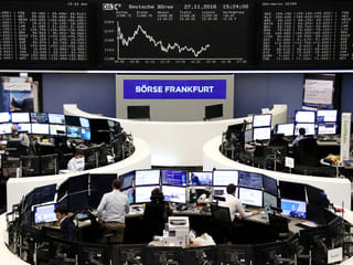 Trade tensions pause stocks rally