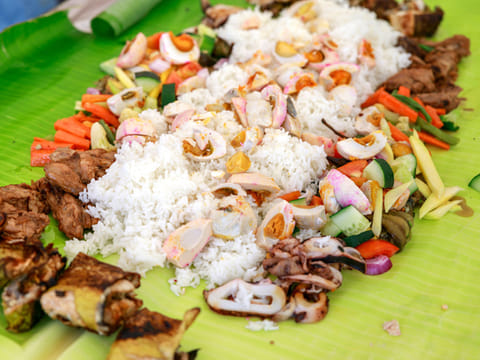 Boodle fight craze hits Dubai