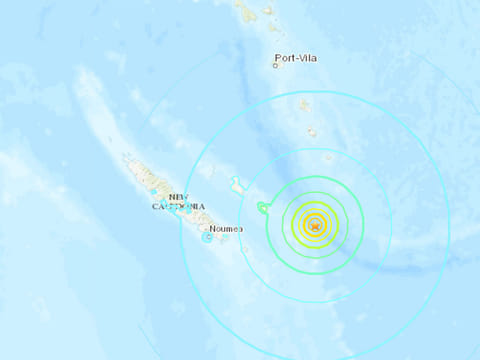  A 7.6 magnitude quake struck close to New Caledonia in the South Pacific, with a tsunami alert issued for coasts within 1,000km.