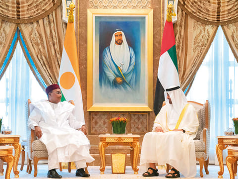 Shaikh Mohammad Bin Zayed and Mahamadou Issoufou during a reception at the Presidential Palace.