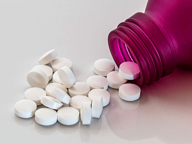 pills-384846_960_720 pharmaceutical