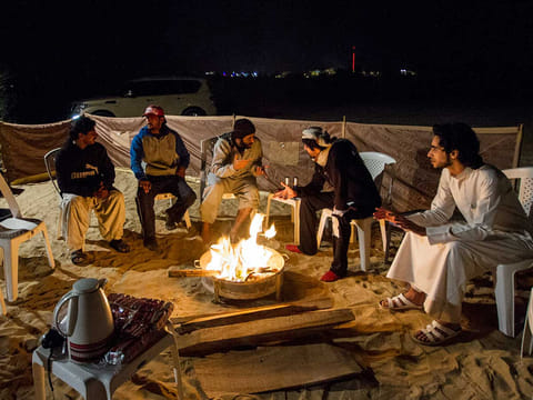 A ban on camping outside houses in residential areas in Kuwait, prompted by an outbreak of the coronavirus, is still in force.