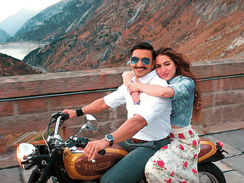 Ranveer Singh and Sara Ali Khan in the film 'Simmba'.