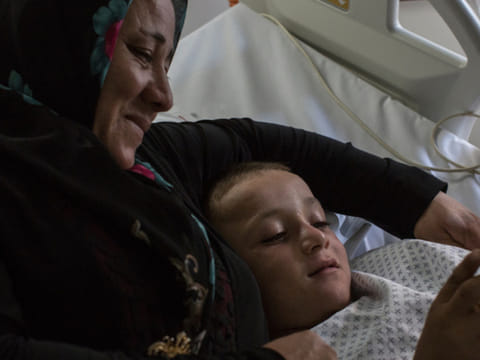 Social media helps two deaf Syrian brothers