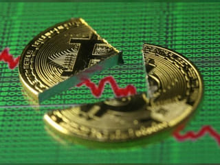 Bitcoin slumps toward levels last seen in May's crypto selloff