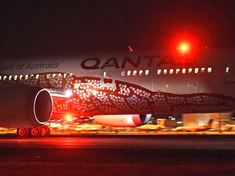 Qantas' 787 Dreamliner takes off on its inaugural flight from Perth to London. (File photo)