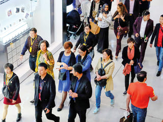 Beware of fraudsters posing as tourists to exchange money, Dubai Police warn