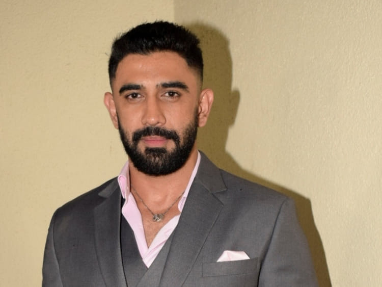 1.2269738-3682696139