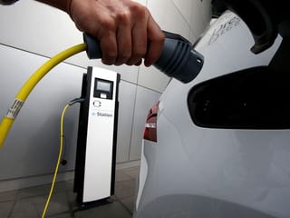 Should your next car be electric after the war? 