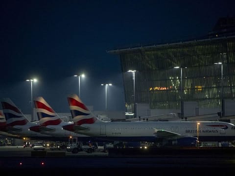 The U.S. government will require all airline passengers arriving from the United Kingdom to test negative for COVID-19 within 72 hours of departure.