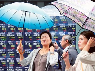 Oil prices up, Asian markets sink on concerns over tech rally, Fed rates