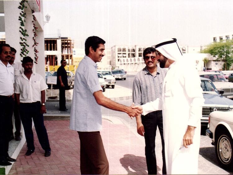 AzadHandShake